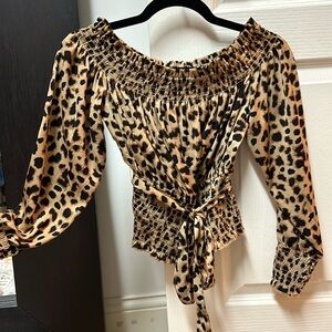 Express leopard flowy crop
